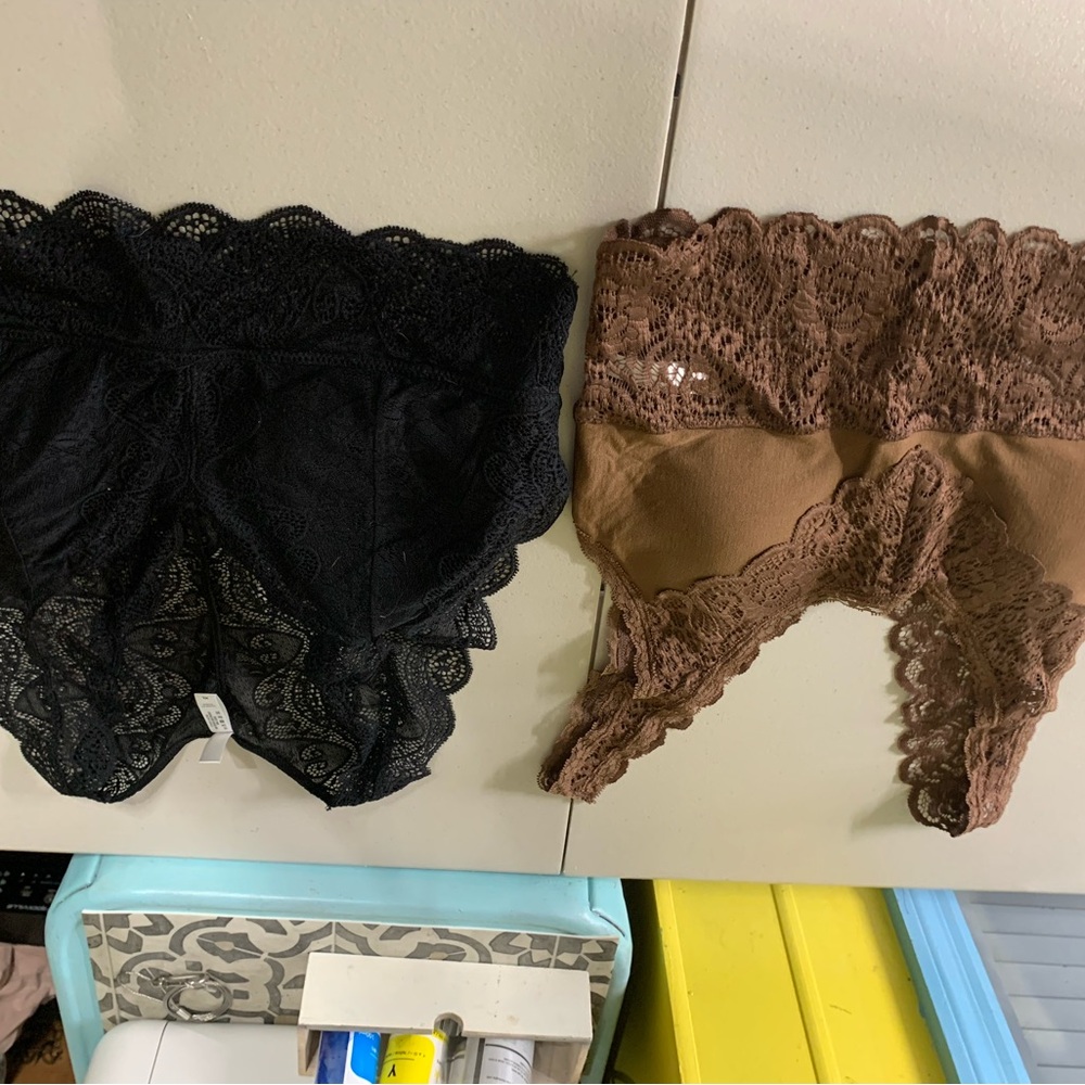 Zenana Outfitters Lace bra - Black and Brown and yellow
